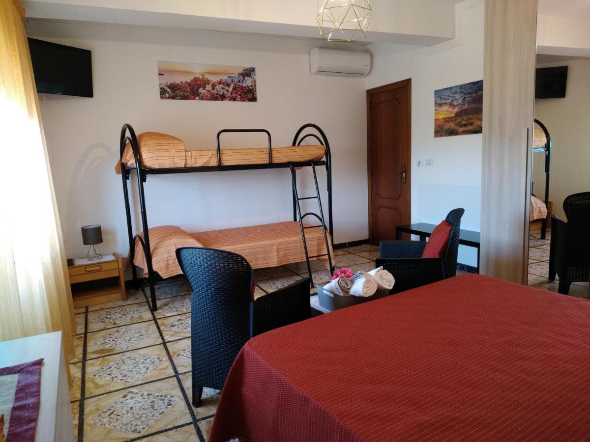 Appartamento Casa Donna Franca Castiglione De Sicilia Esterno foto