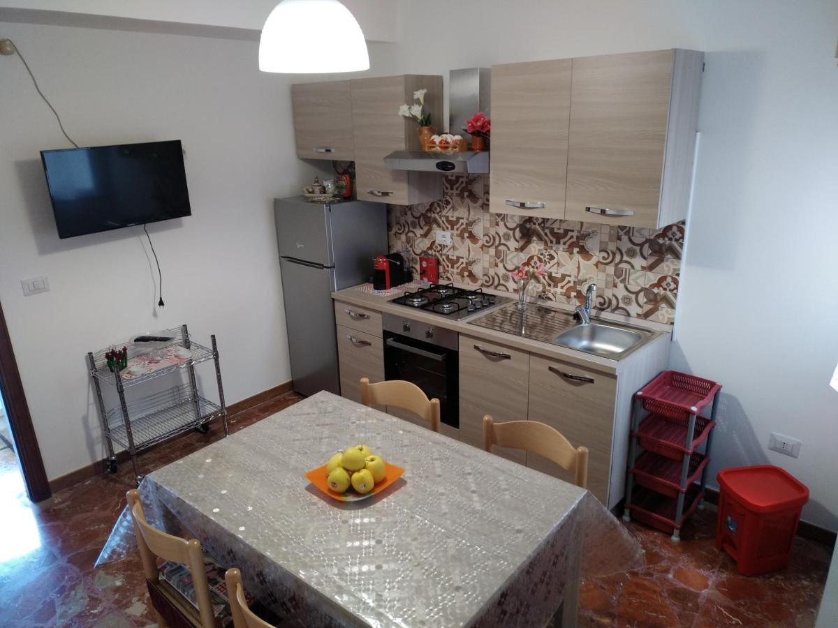 Appartamento Casa Donna Franca Castiglione De Sicilia Esterno foto